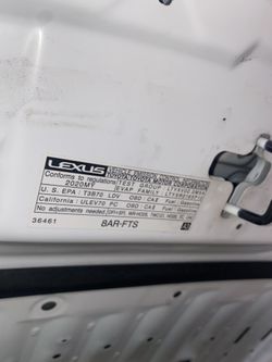 Lexus IS 300 F Sport 2020 Hood