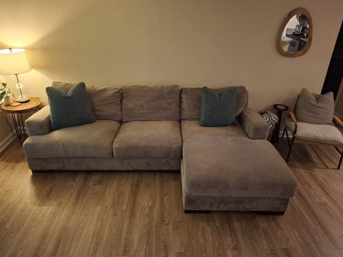 L-Shaped Sectional - Grey