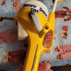 1982  Snoopy Zebco Rod & Reel Peanuts Yellow/White Fishing Pole