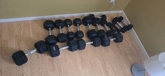 5-40lb dumbell set (rubber hex)