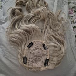 BRAND NEW NEVER USED CLIP ON HAIR TOPPER