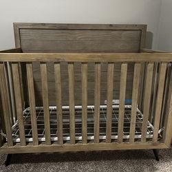Mid-Century 4-in-1 Convertible Crib