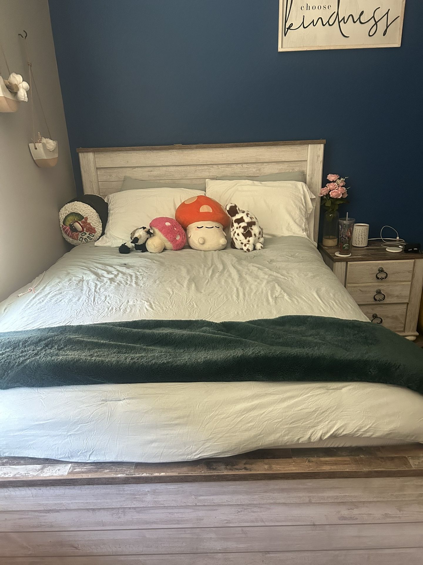 Queen Size Bed Frame 