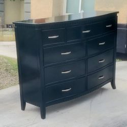 Dresser*9 Drawers* FREE LOCAL DELIVERY 