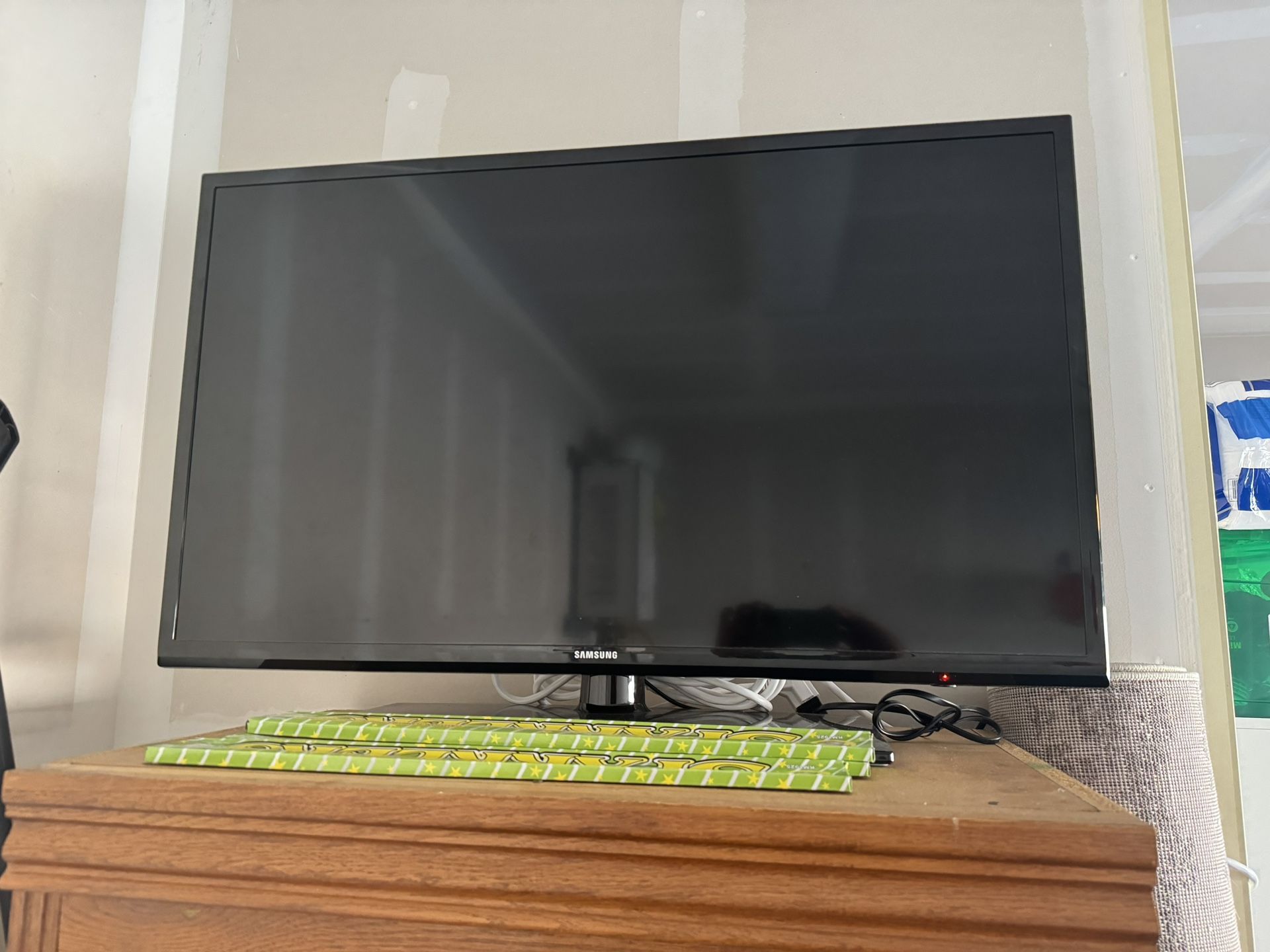 Samsung 32 Inch Tv W/ Fire Stick