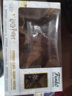 Funko Pop FIGURES AND pins