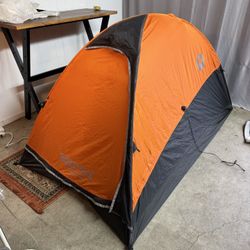 Marmot 4 seasons Hammer 2P Like new