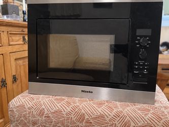Miele microwave excellent condition