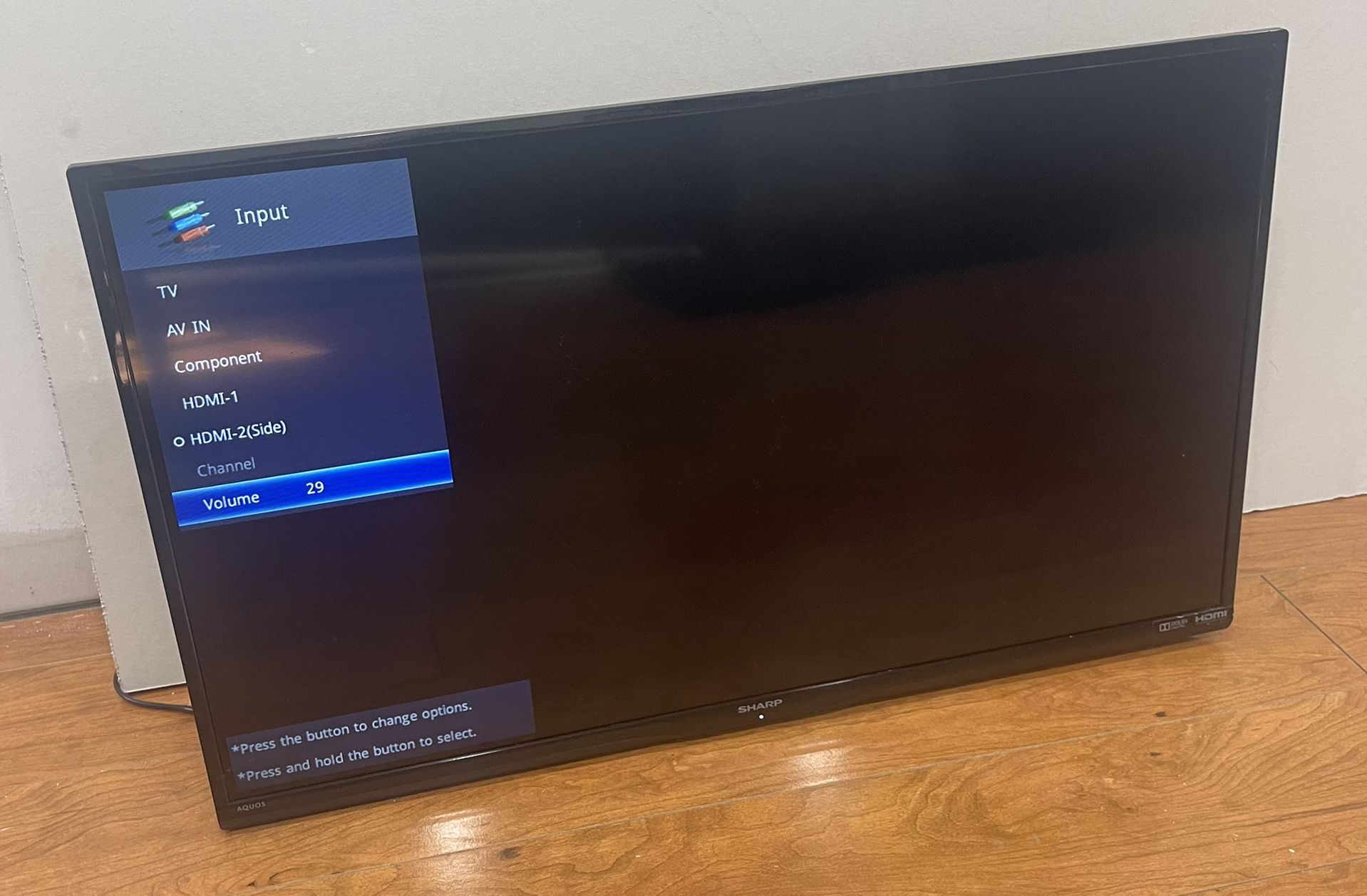 32 Inch Sharp TV With Wall Mount