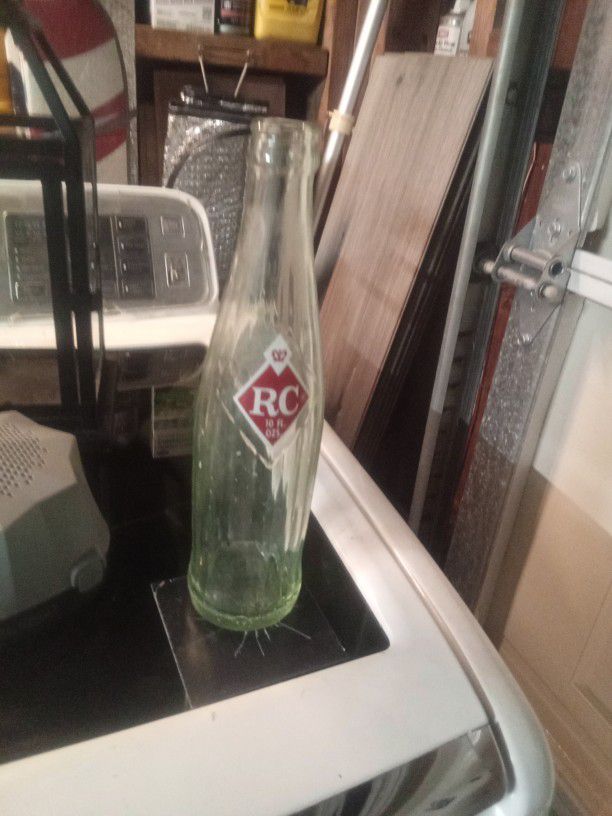 Vintage RC COLA 10 OZ Glass Bottle
