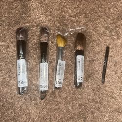 BareMinerals Make Up Brushes 
