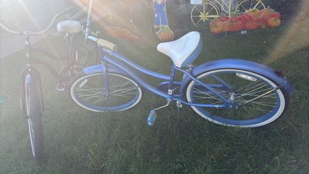 2 ladies bikes
