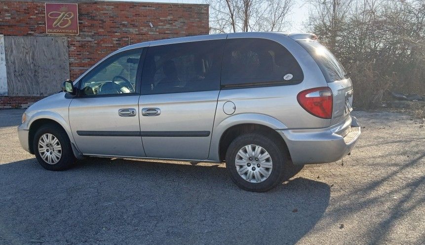 2007 Chrysler Town & Country