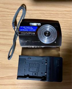 Olympus Stylus 710 Digital Camera with Charger
