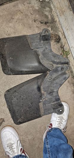 Oem front mud flaps