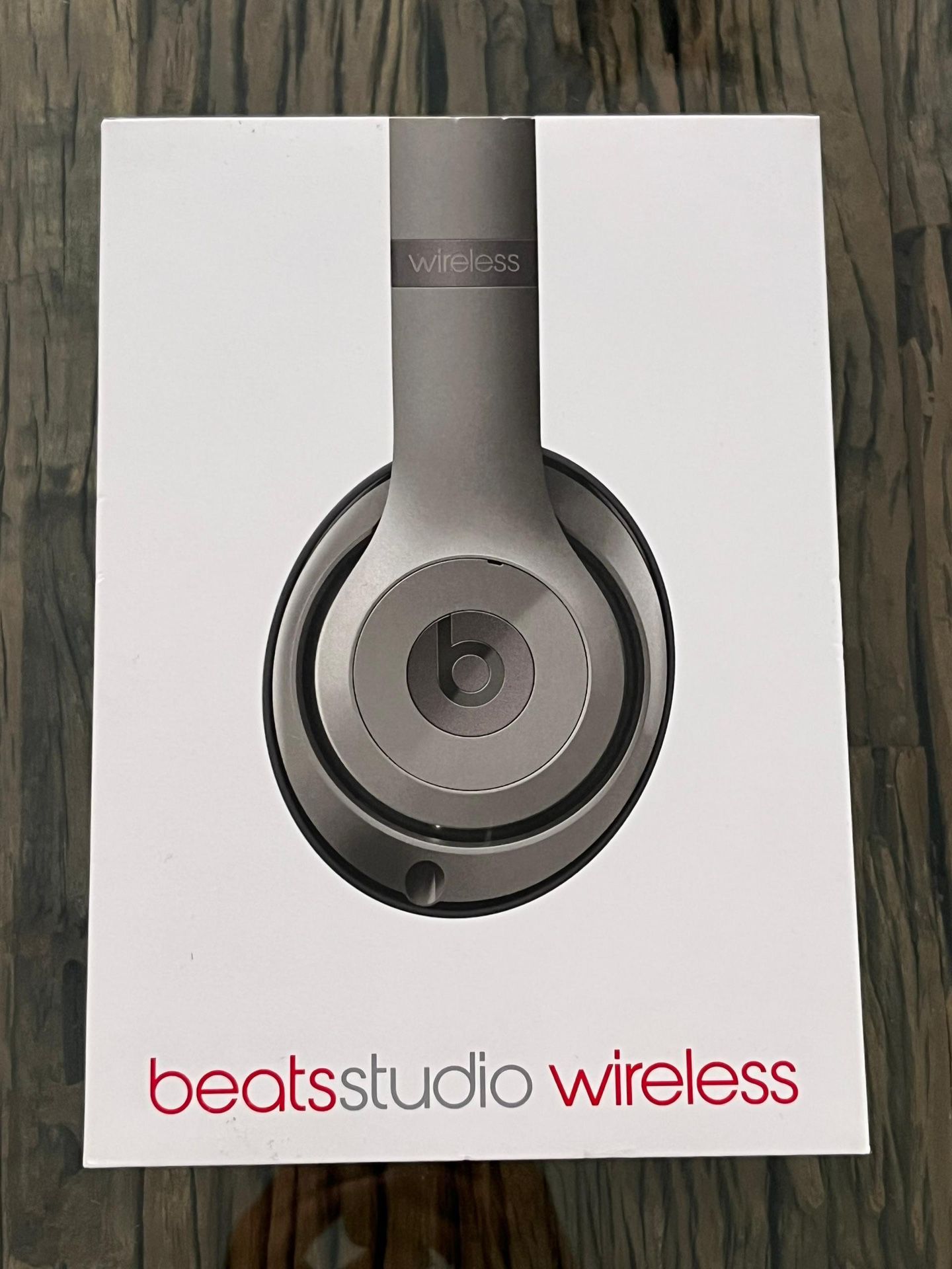 Beats Studio2 Wireless Over-ear Headphones - Very Good
