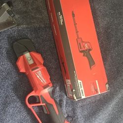 Milwaukee M12