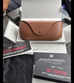 RayBan meta,clear leans, barely wore,good condition, color black