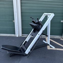 Leg Press And Hack Squat 