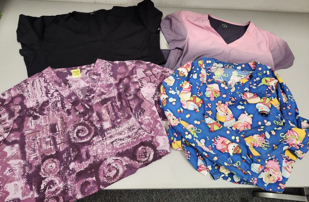 4 Scrub Tops Size Small