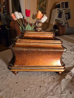 HOME DECOR