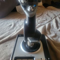 Logitech Saitek X52 Pro Flight Control System  Simulator Joystick 