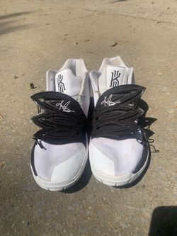Kyrie Irving Wings Size 13