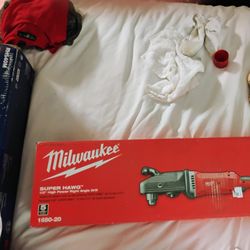 Milwaukee Super Hawg 1/2  High Power Right Angle Drill