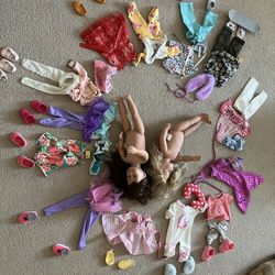 Dolls With Clothes 