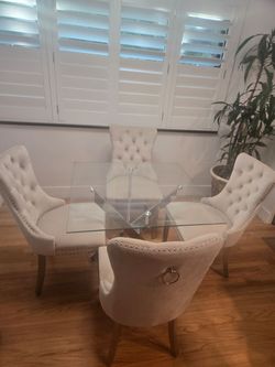 Dinning  table and chairs