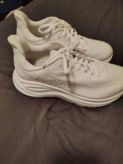 Hoka tennis shoes