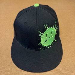 Rogue Status Hat Cap Fitted Mens L XL Black Green Smiley Flexfit Logo Graphic
