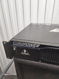 Beringer Amplifier 2500