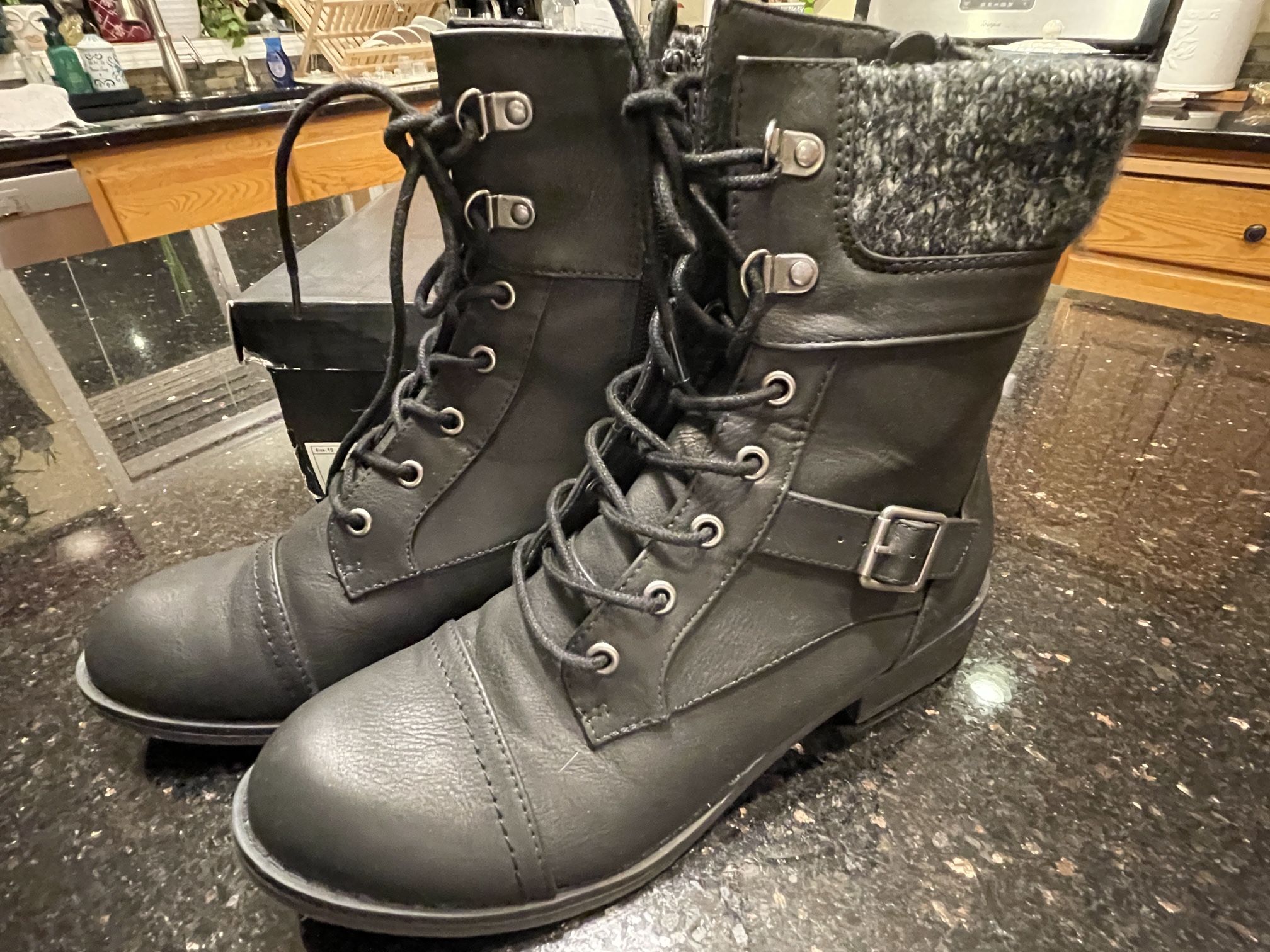 Women’s Boots - NIB -Size 10