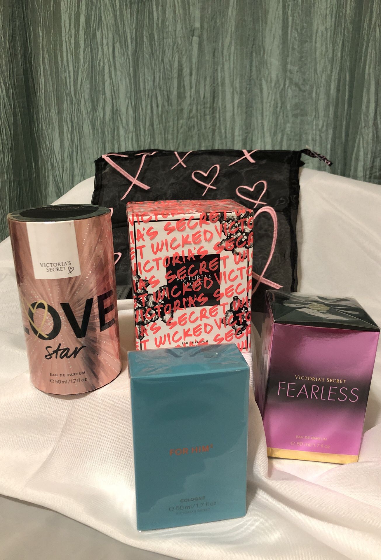 Victoria Secret parfumes free gift bag