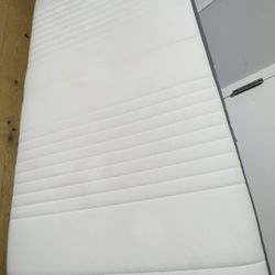 Ikea Twin Mattress- Haugsvar