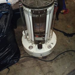 2 Kerosene Heaters 