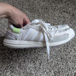 Adidas Retrorun Shoe Size 7.5 Women's