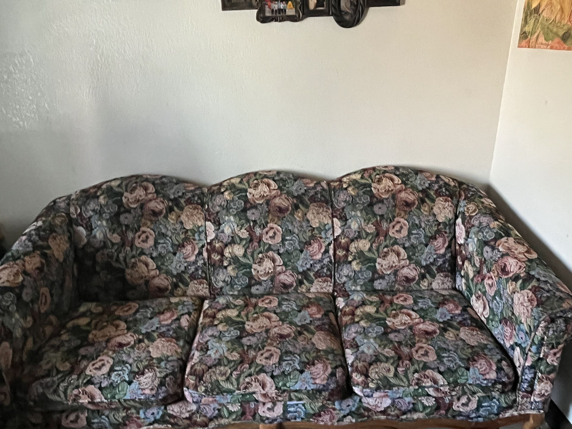 Sofa set (antique floral design)