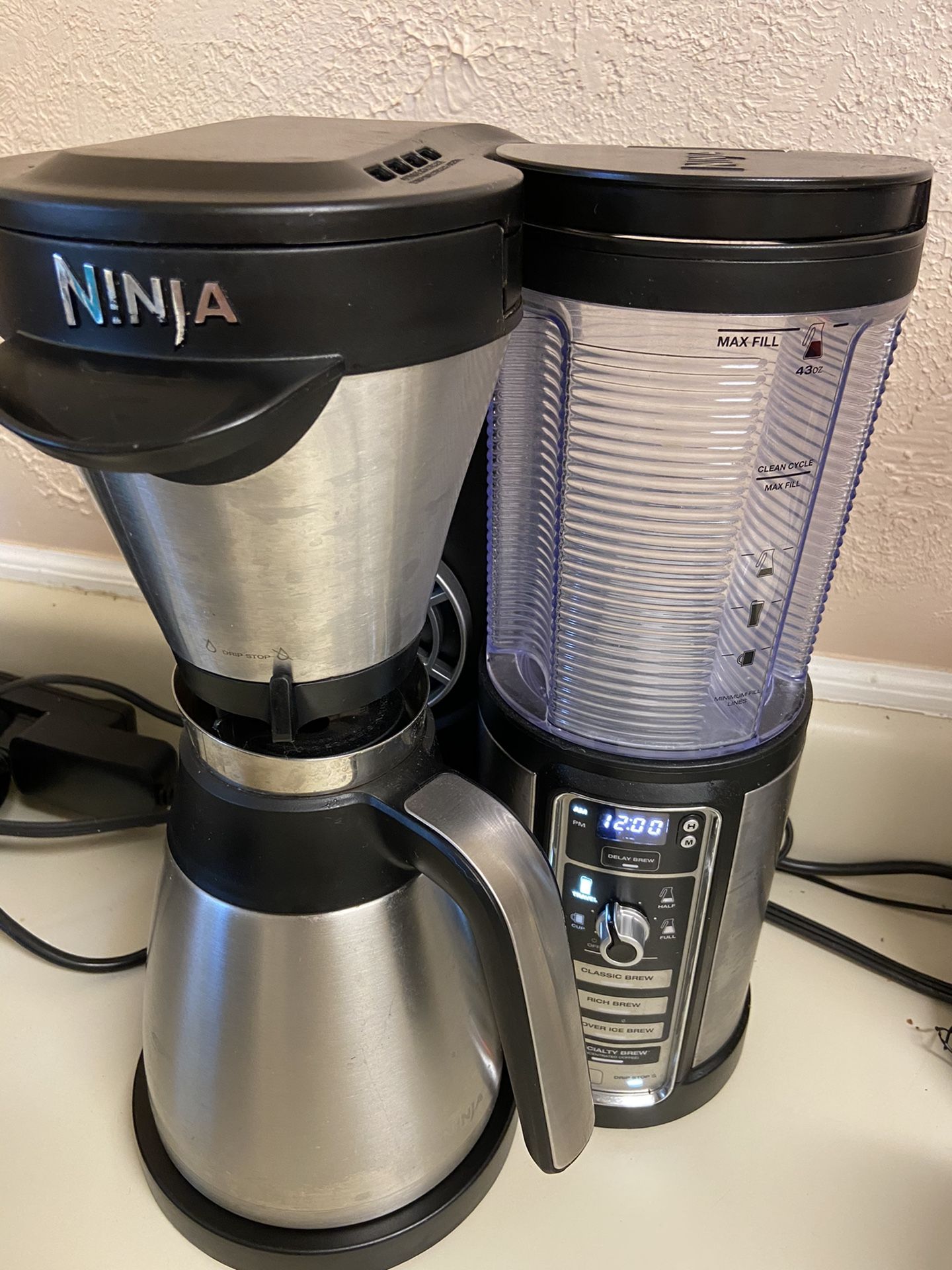 Ninja coffee machine with thermal carafe