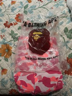 bape XL comes with its tags and original bag