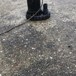Half horsepower sump pump, 1 inch and a quarter discharge
