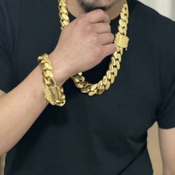 Chain And Bracelet Set