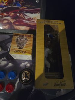 2025 Clayton kershaw, shohei ohtani world series rings, reggie Smith bobblehead