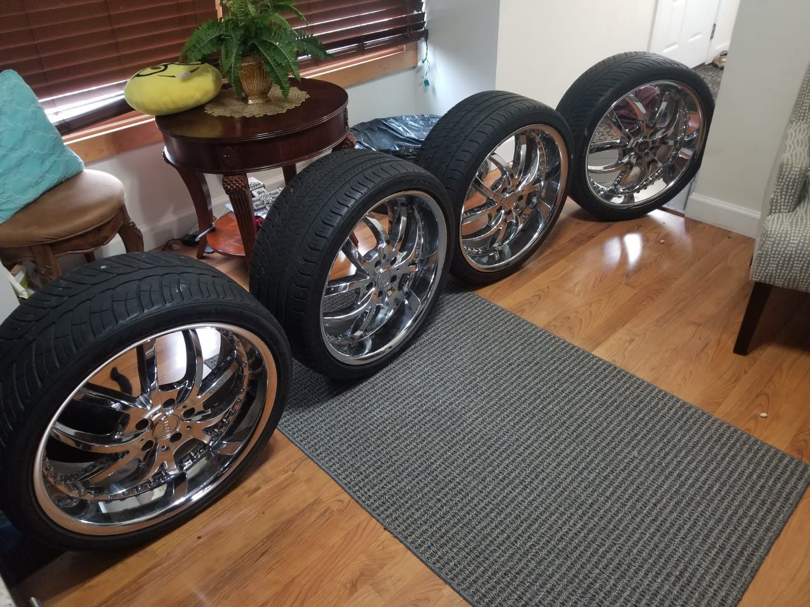 Rims and tires 20''