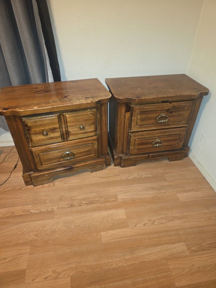 2 Side Drawers