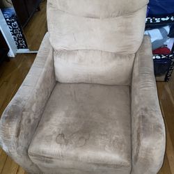 COMFY PLUSH TAN RECLINER