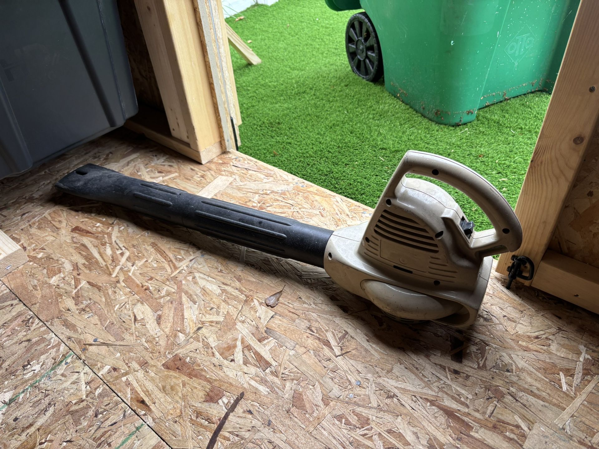 RYOBI Leaf Blower
