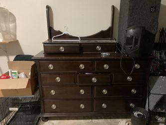 Dresser