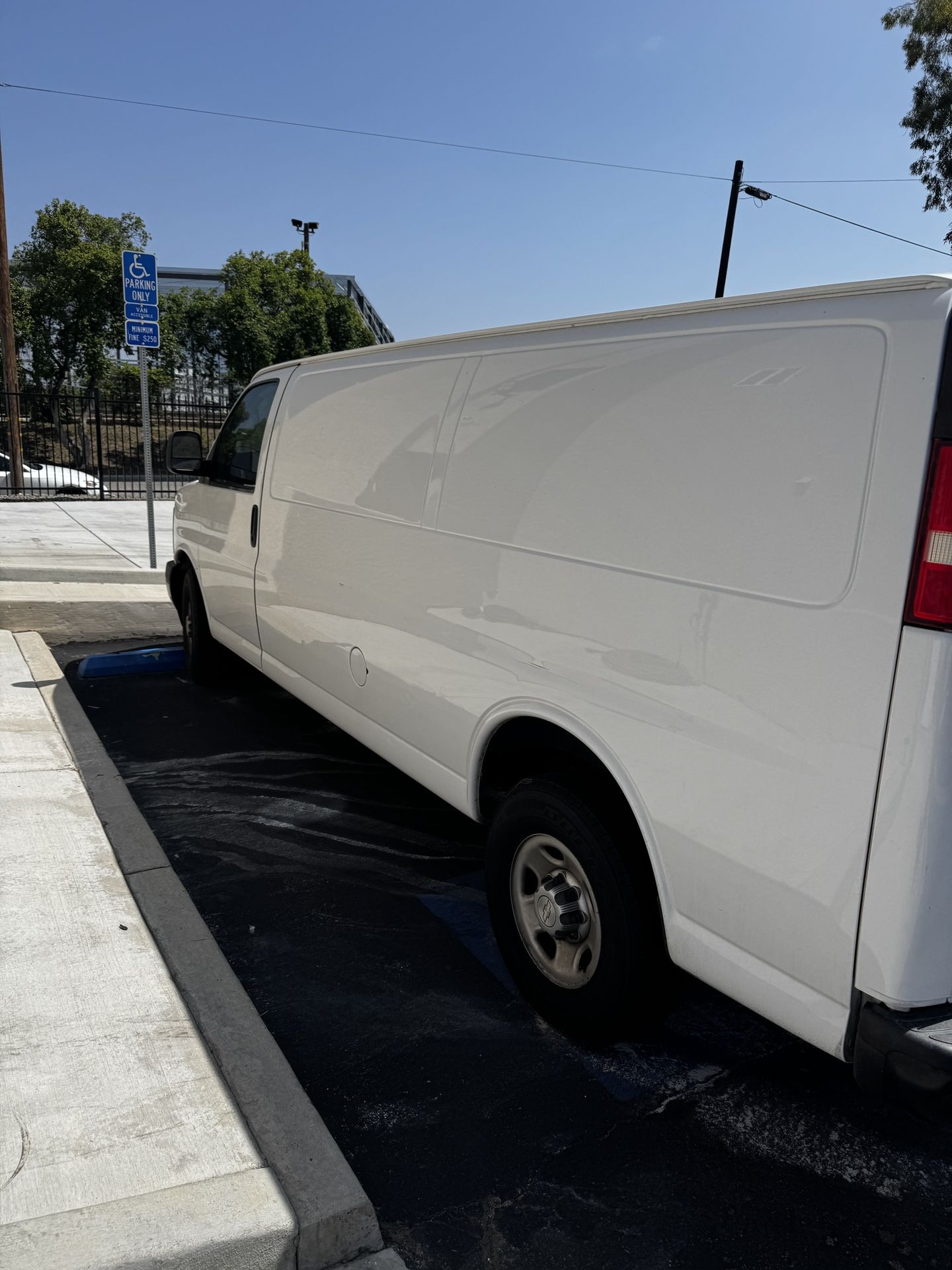2017 Chevrolet Express 2500